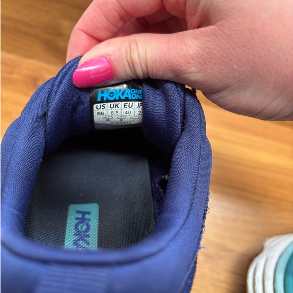 COPY - Blue Bondi 8 Hokas - Picture 3 of 9